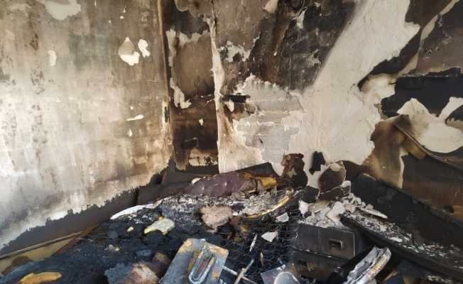Kızıltepe’deki otel yangınında müşterilerin kaçış anı güvenlik kamerasına yansıdı