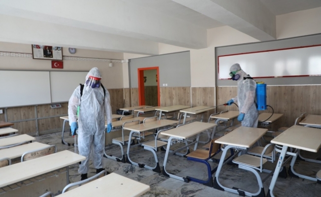 Melikgazi Belediyesi eğitim öncesi okulları dezenfekte etti