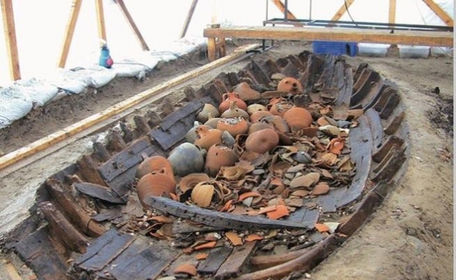 Ordulu balıkçıların ağlarına bin yıllık amforalar takıldı