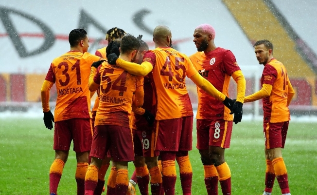Süper Lig: Galatasaray: 1 - Kasımpaşa: 0 (Maç devam ediyor)
