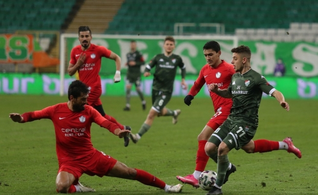 TFF 1. Lig: Bursaspor: 0 - Tuzlaspor: 0 (İlk yarı sonucu)