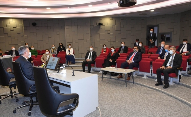 Vali Elban: &quot;Bağımlılıkla mücadelede her kurumumuza ayrı görevler düşüyor&quot;