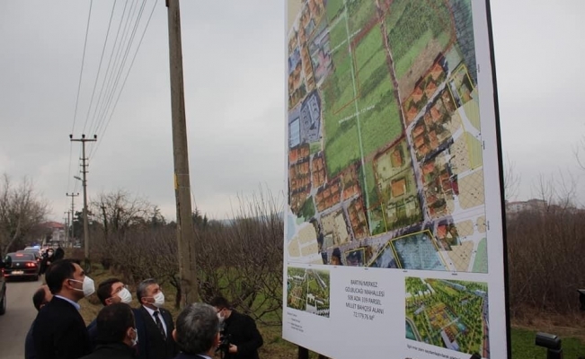 Bakan Kurum Bartın’da Millet Bahçesi yapılacak alanda incelemelerde bulundu