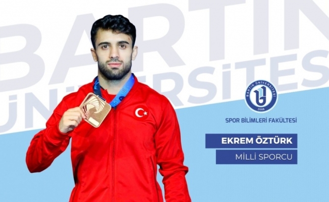 Bartın Üniversitesi öğrencisi Ekrem Öztürk, Milli Takım seçmelerinde şampiyon oldu