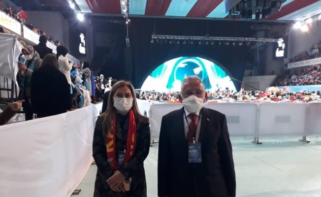 Başkan Büyükkılıç Ankara’da kadın kolları kongresine katıldı