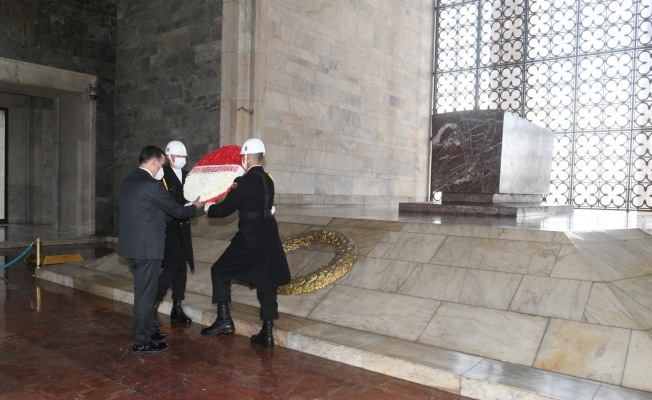 Başkan Özyiğit ve muhtarlar, Anıtkabir’de Ata’nın huzuruna çıktı