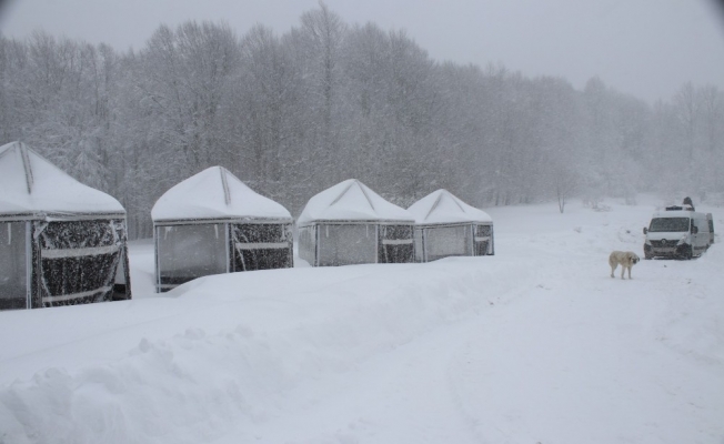 Domaniç’te kar kalınlığı 1 metreye yaklaştı