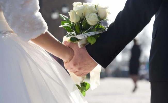 Düzce’de kadınlar 24 yaşında evleniyor