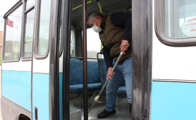 Erbaa’da özel halk minibüsleri dezenfekte ediliyor
