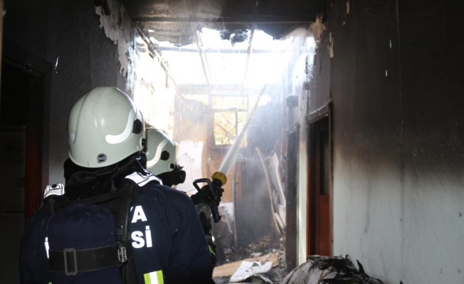 Gazipaşa'da çamaşır makinesinden çıkan yangın, evi küle döndürdü