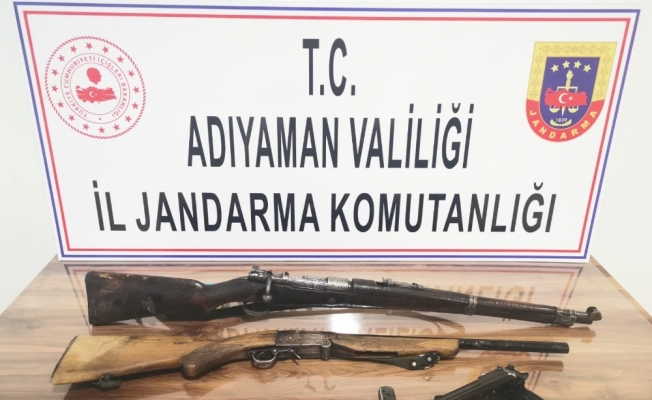Jandarma ruhsatsız silah ele geçirdi
