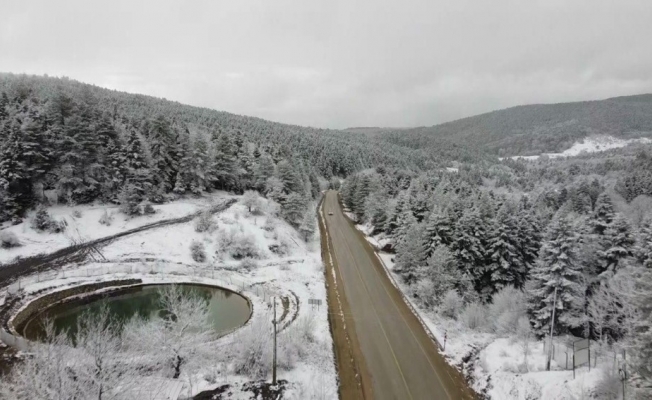 Karabük’te Mart ayında kar yağışı etkili oldu, ormanlar beyaz örtüyle kaplandı
