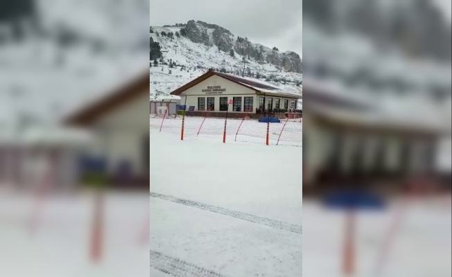 Karabük’te yüksek kesimler beyaz örtüye büründü