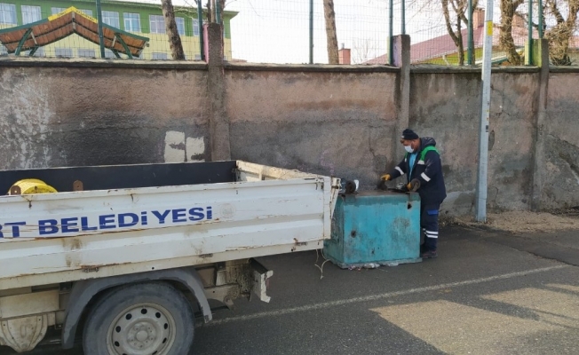Siirt’te çöp konteynerleri onarılıyor