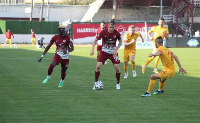 Süper Lig: A. Hatayspor: 0 - Hes Kablo Kayserispor: 2 (İlk yarı)