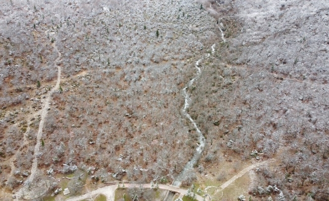 Toros Dağlarında yağışlar sonrası akan sular görsel şölen oluşturdu