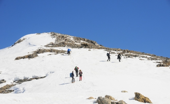 Tunceli’de Zel Dağ’ına tırmanış gerçekleştirildi