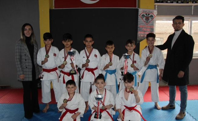 8 yaşında altın madalya kazanan Tural antrenmanlarına devam ediyor