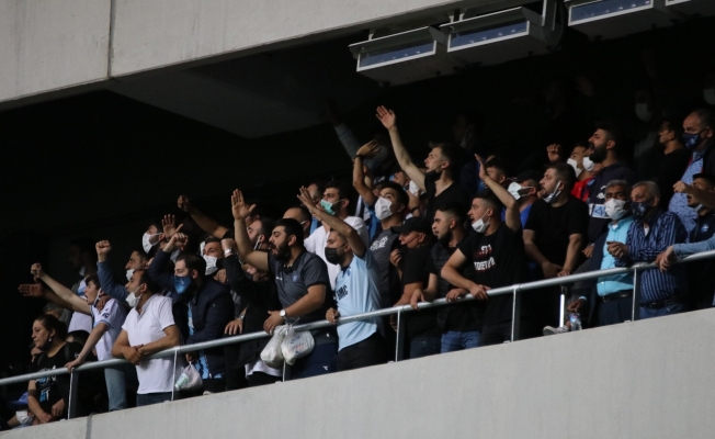 Adana Demirspor maçındaki seyirci sosyal medyada gündem oldu