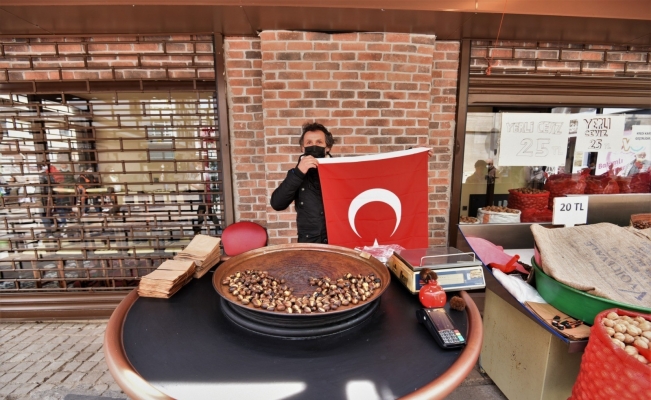 Altınordu Belediyesi, 23 Nisan öncesi Türk Bayrağı dağıttı