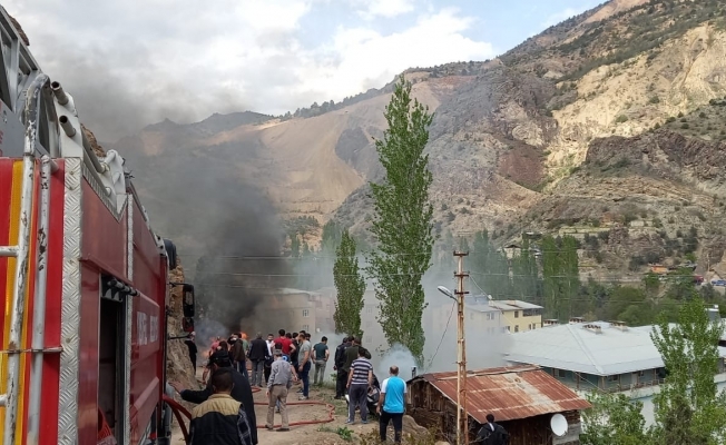 Artvin’in Yusufeli ilçesinde tek katlı evde yangın çıktı