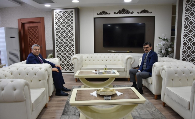 Başkan Sadıkoğlu’ndan emniyet müdürüne ziyaret