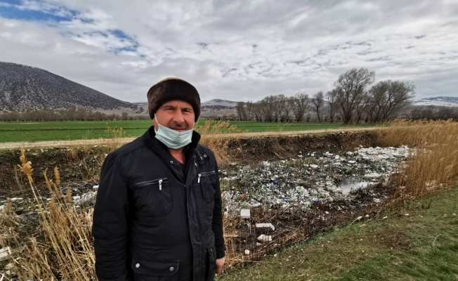 Büyük Menderes Nehri’ndeki çöp birikintileri görenlerin içini sızlattı