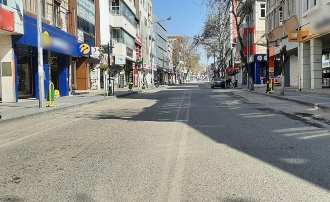 Cadde ve sokaklar boş kaldı