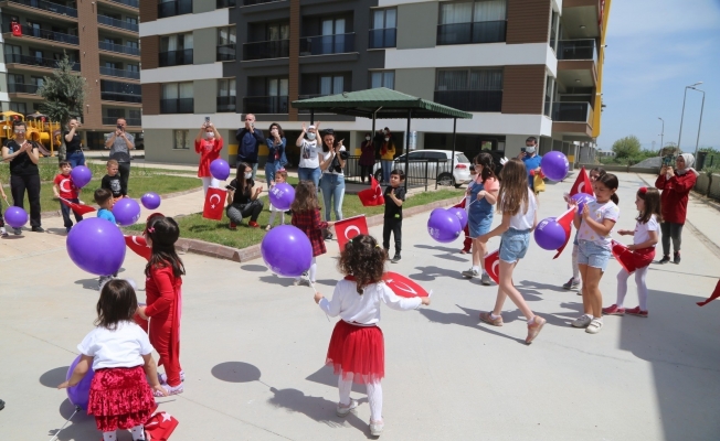 Efeler Belediyesi 23 Nisan coşkusunu evlere götürdü