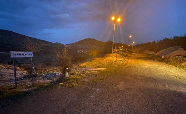 Gercüş’te köy yolu aydınlandı