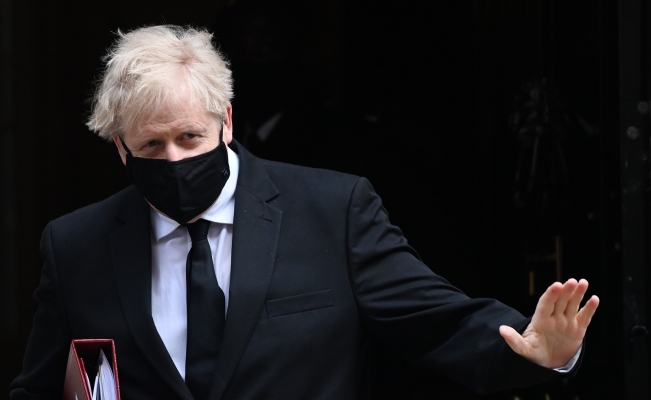 İngiltere Başbakanı Johnson: "Sonbaharda yeni ilaçlar sunulacak"