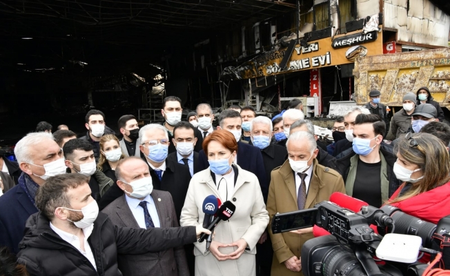 İYİ Parti lideri Akşener yangında zarar gören Kasaplar Çarşısı esnafını ziyaret etti