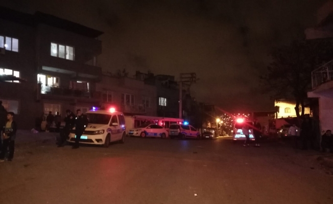 İzmir’de sokak ortasında silahlı çatışma: 6 yaralı