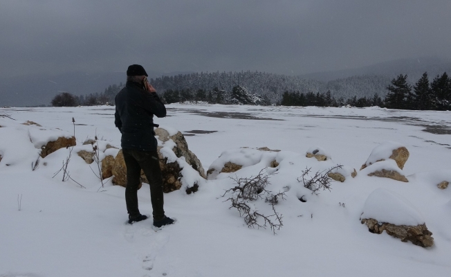 Karabük’te Nisan’da göller dondu