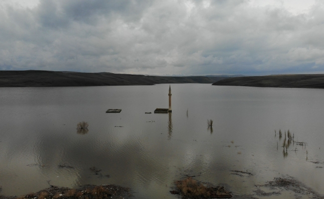 Köylerden geriye sadece cami minareleri kaldı