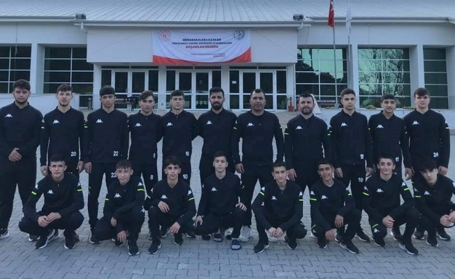 Manisa Güreş Eğitim Merkezi Antalya’da Türkiye Şampiyonu oldu