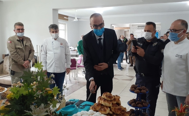 Profesyonel aşçılar Söke polisinin haftasını kutladı