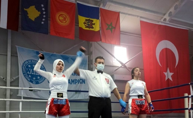 Samsunlu kick boksçular Antalya’dan madalyayla döndüler