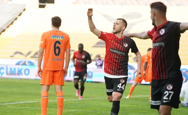 Süper Lig: Gaziantep FK: 2 - Medipol Başakşehir: 0 (Maç sonucu)