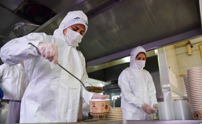 Tepebaşı Belediyesi Ramazan ayında da ihtiyaç sahiplerine sıcak yemek ulaştıracak
