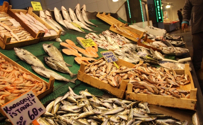 Tezgahlarda 7 gün sonra daha canlı ve daha ucuz balıklar satışa sunulacak