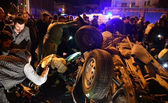 Turgutlu’da feci kaza: 2 ölü, 4 yaralı