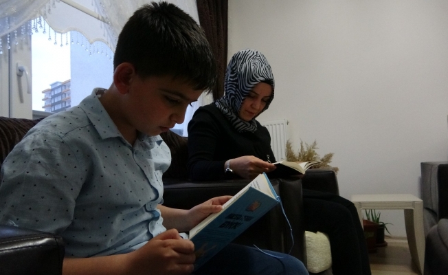 "Yarenler Okuyor" projesi sayesinde aileler kitap okuyor
