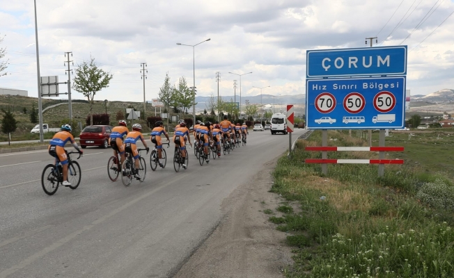 19 Mayıs’ta Samsun’da olacak 19 bisikletçi Çorum’a ulaştı