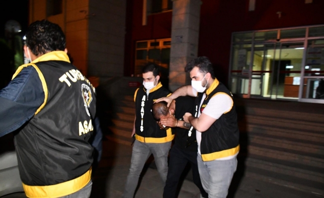 Alkol alıp birbirlerini bıçakladılar: 1 öldü