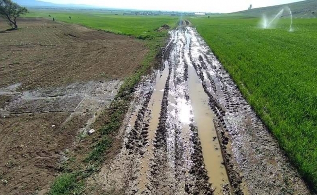 Altıntaş çiftçisine bilinçli sulama uyarısı