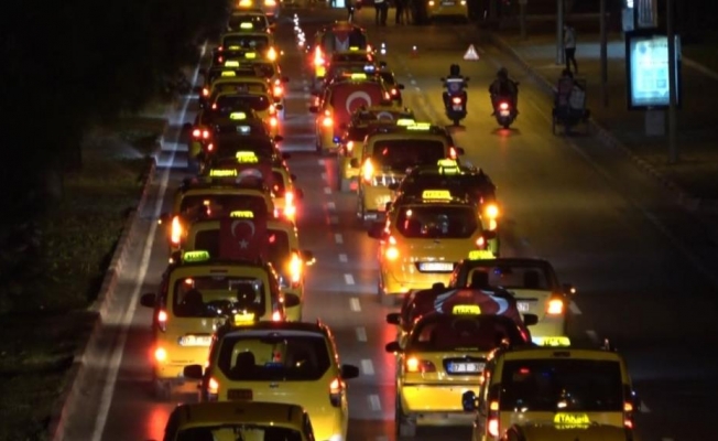 Antalya'da taksicilerden İsrail'i kınama konvoyu