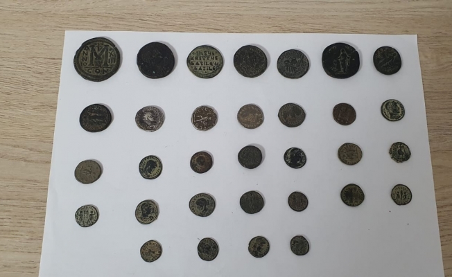 Antalya’da Roma ve Bizans dönemine ait 32 adet sikke ele geçirildi