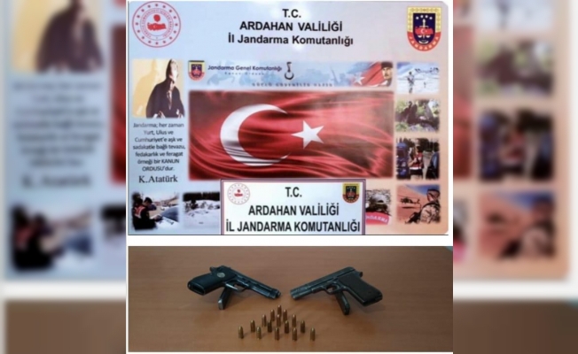 Ardahan’da operasyon: 2 ruhsatsız silah ele geçirildi, 2 kişi gözaltına alındı