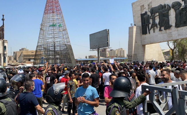 Bağdat’ta sivil aktivistleri hedef alan suikastlar protesto edildi